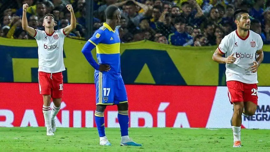 BOCA PERDIÓ DE NUEVO Y FUE SILBADO POR SU GENTE