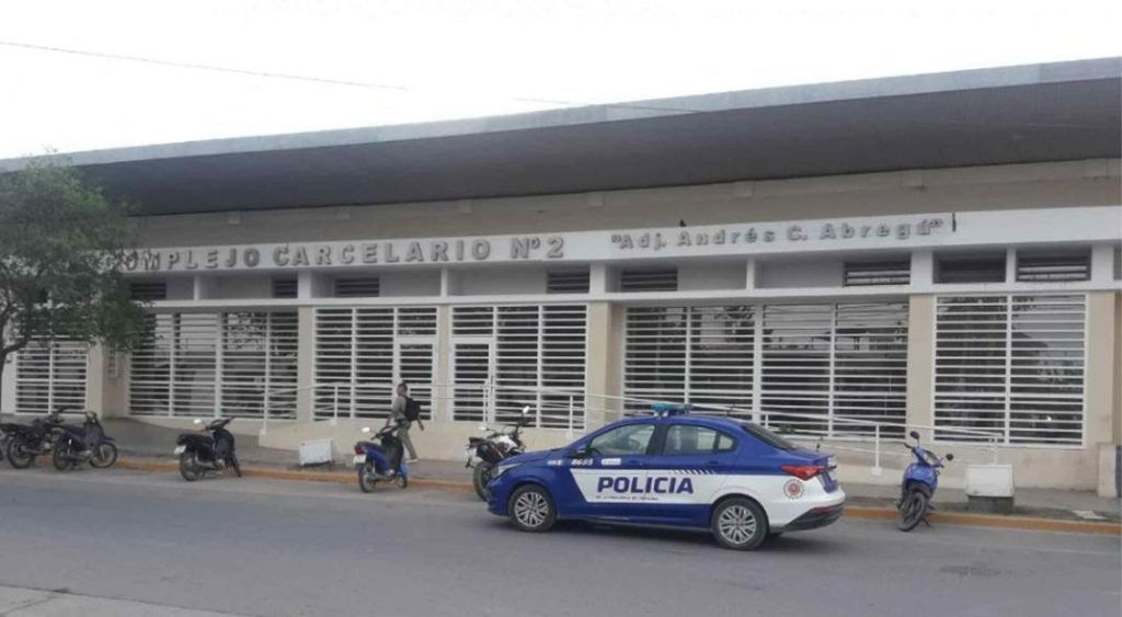 UNA MUJER DETENIDA EN CRUZ DEL EJE POR INTENTAR INGRESAR A LA CÁRCEL CON DROGAS