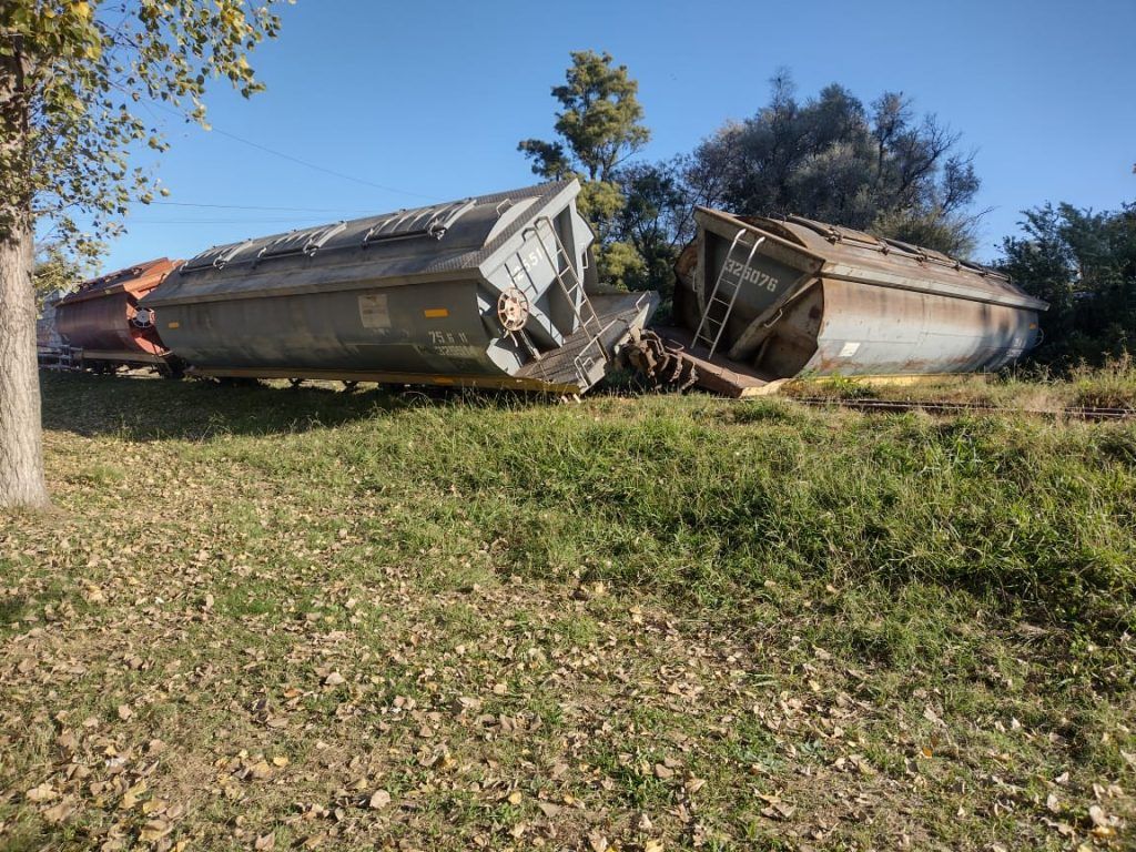 SE DESCARRILARON VAGONES DE UN TREN EN SARMIENTO