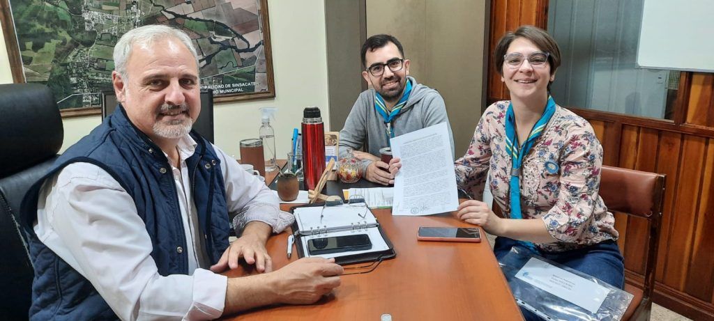 LA MUNI CEDIÓ EN COMODATO UN TERRENO PARA LOS SCOUTS DE SINSACATE