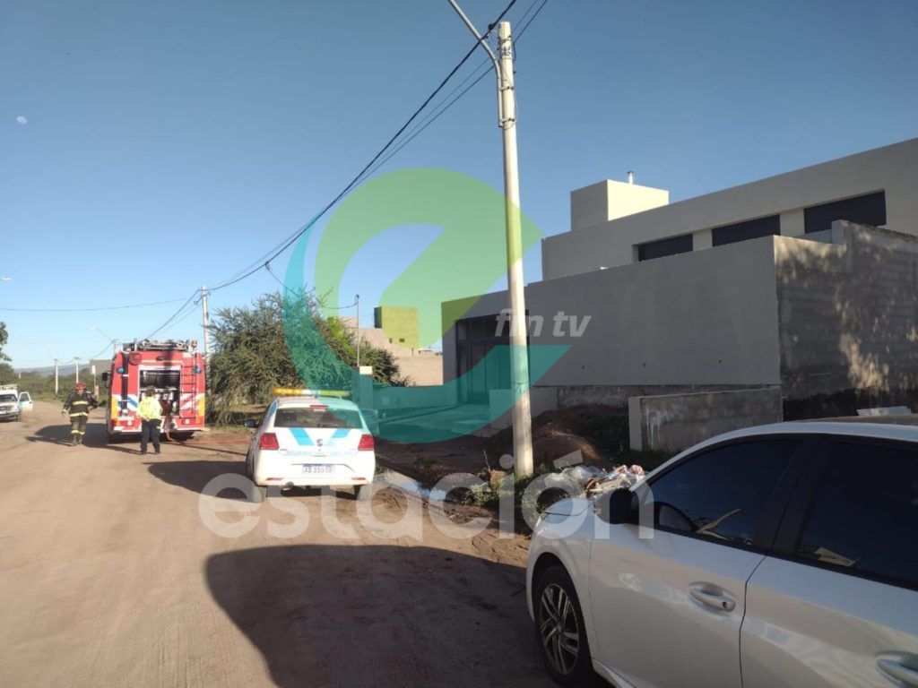 PRINCIPIO DE INCENDIO EN UNA VIVIENDA EN JESUS MARIA