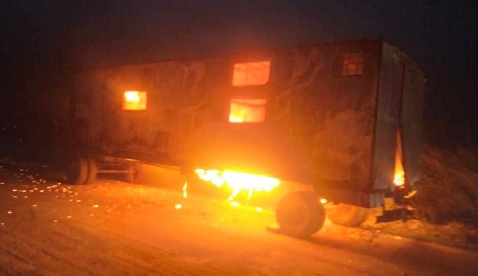 SE INCENDIÓ UNA CASILLA RODANTE EN EUFRASIO LOZA