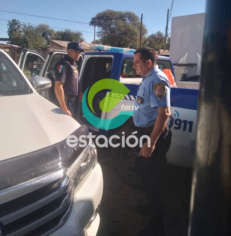 LE DERRUMBARON UNA PARED DE LA CASA PARA ROBARLE LA MOTO