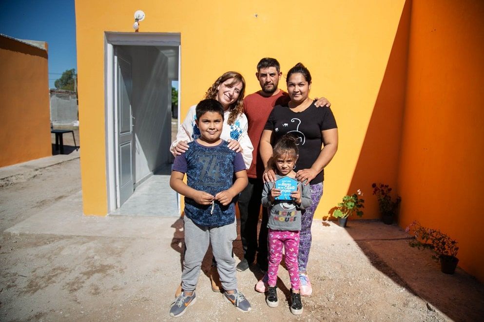 FAMILIAS DE SERREZUELA CUMPLIERON SU SUEÑO DE LA CASA PROPIA
