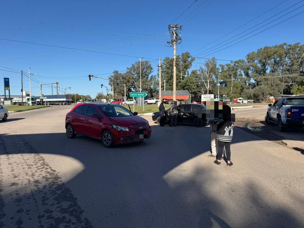 CHOQUE EN LA INTERSECCIÓN DE RUTAS 9 Y 17: SOLO DAÑOS MATERIALES