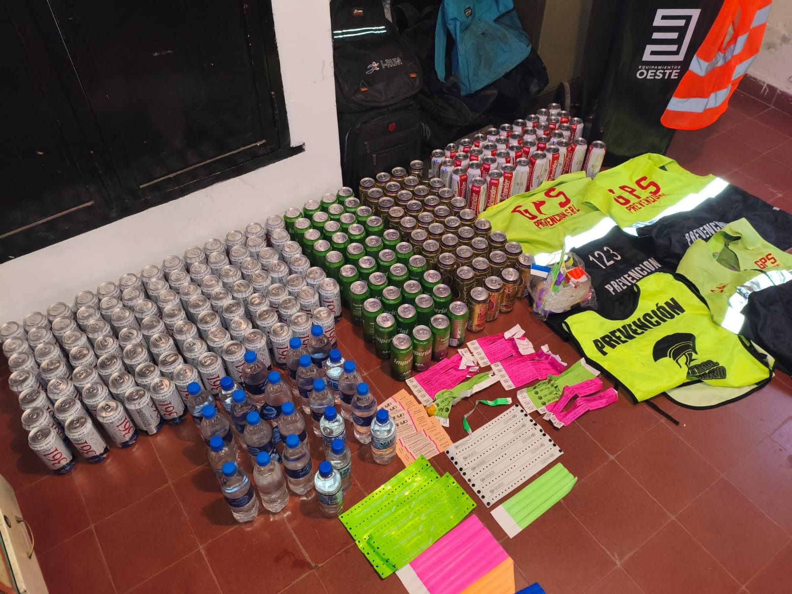 SECUESTRARON UN VEHÍCULO Y ELEMENTOS RELACIONADOS A ESTAFAS EN JESUS MARÍA