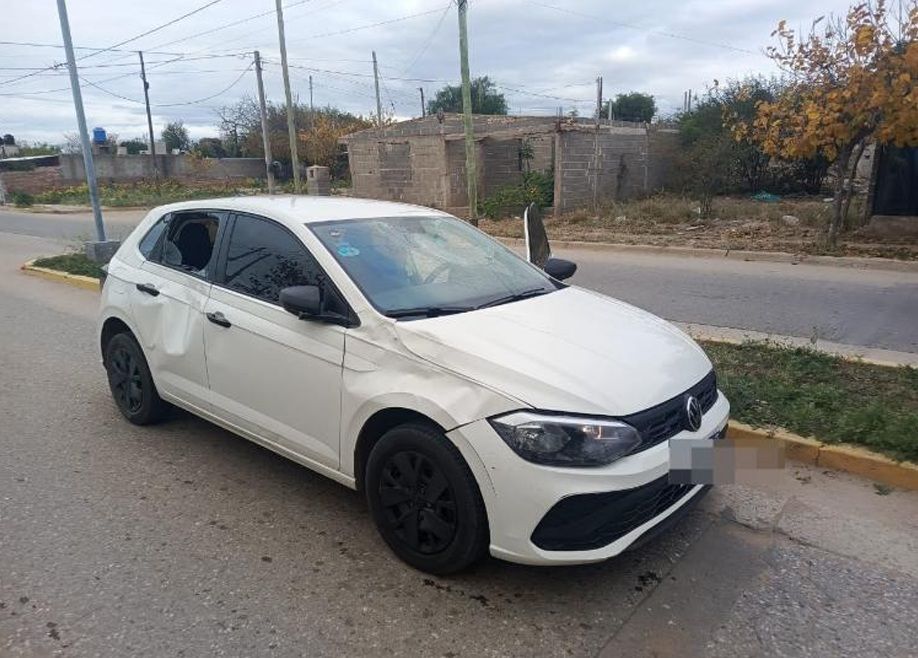 UN CABALLO SUELTO PROVOCÓ UN ACCIDENTE DE TRÁNSITO EN CRUZ DEL EJE