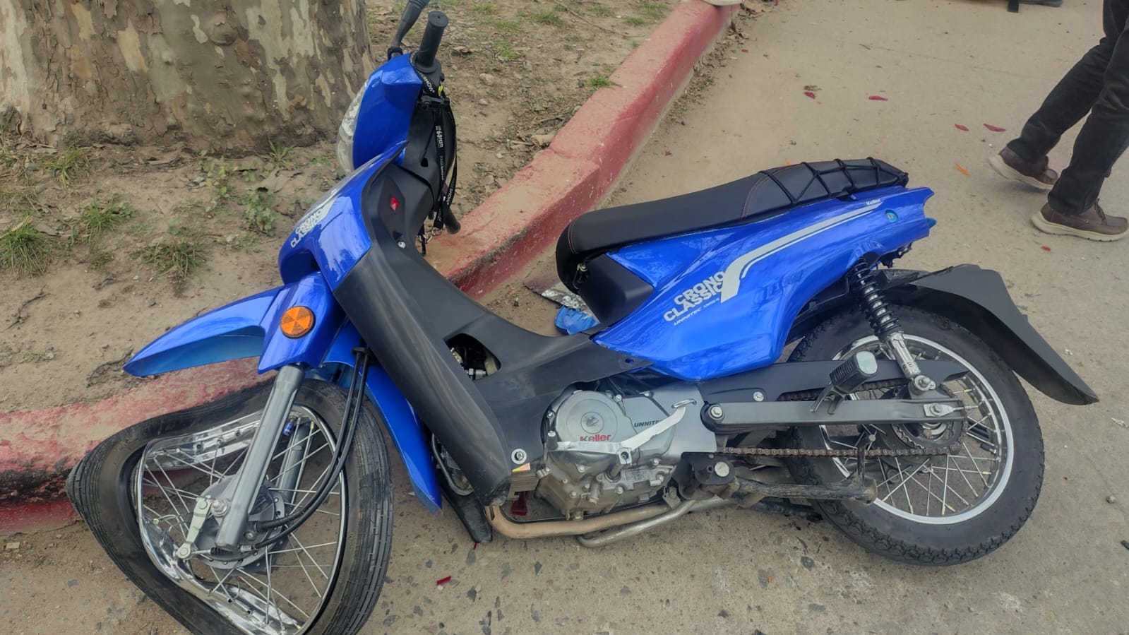 UN JOVEN MOTOCICLISTA RESULTÓ HERIDO TRAS UN CHOQUE EN COLONIA CAROYA