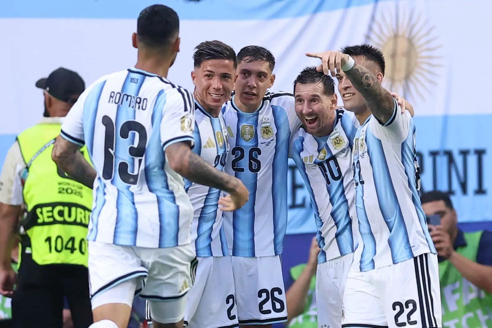 ARGENTINA SUFRIÓ, REACCIONÓ A TIEMPO Y AVANZÓ A LOS OCTAVOS DE FINAL DEL MUNDIAL