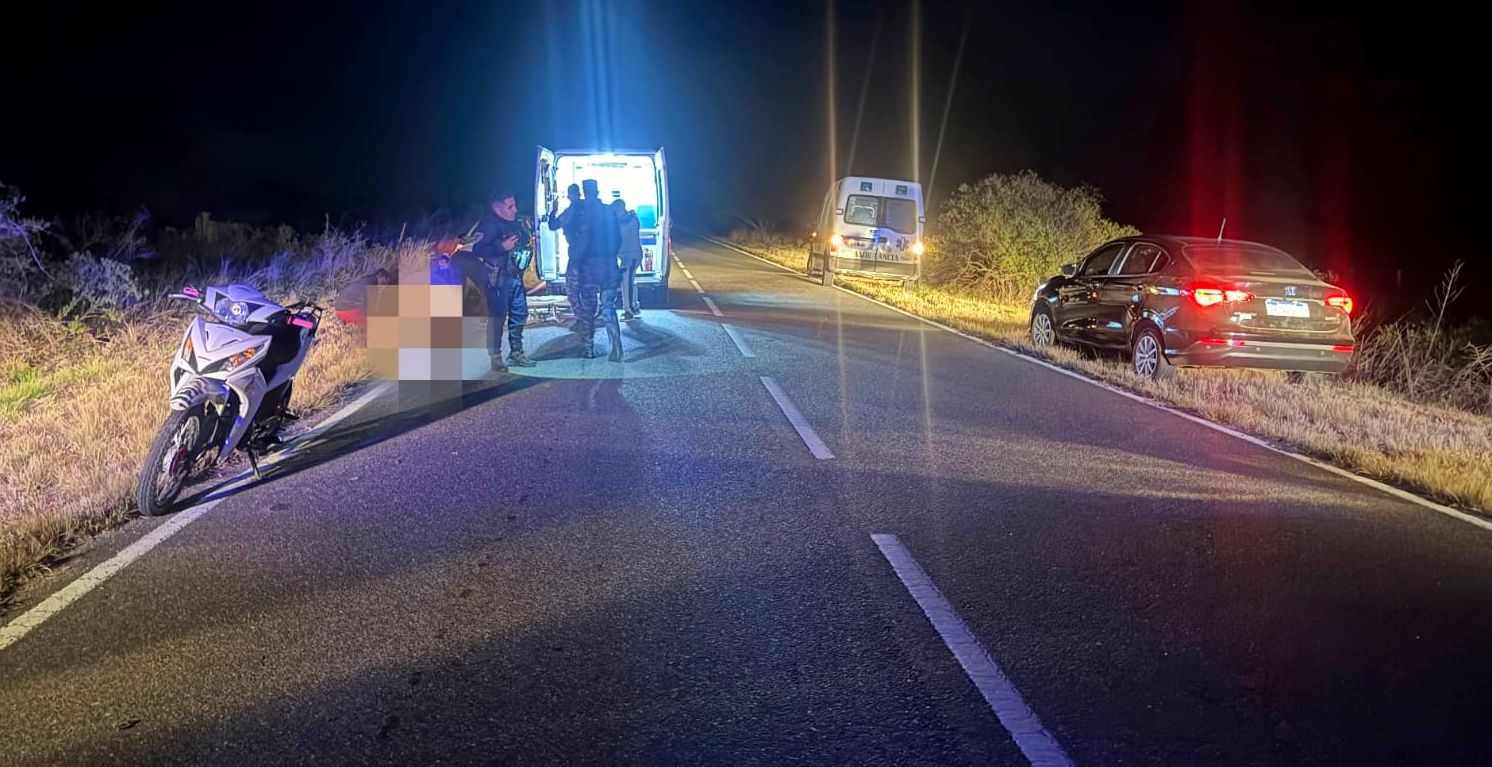 DOS JÓVENES HERIDOS TRAS CAER DE UNA MOTO CERCA DE CHAÑAR