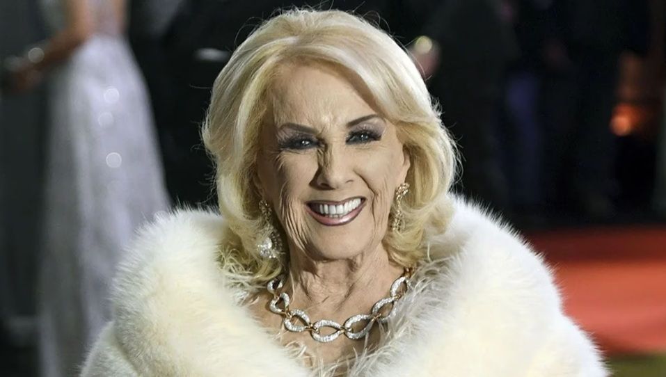 LE DIERON EL ALTA A MIRTHA LEGRAND TRAS SUPERAR UN CUADRO RESPIRATORIO